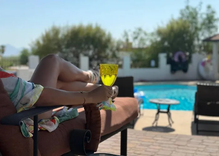 The Valley View Heated Pool Hiking Rooftop Gym Wfh Holiday home